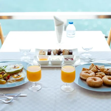 Artis Blue Relax 4* Himarë