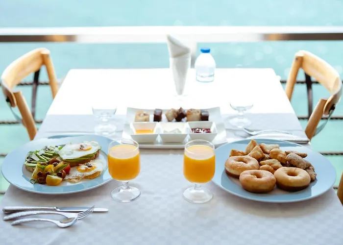 Artis Blue Relax 4* Himarë