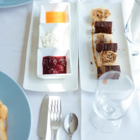 Artis Blue Relax 酒店