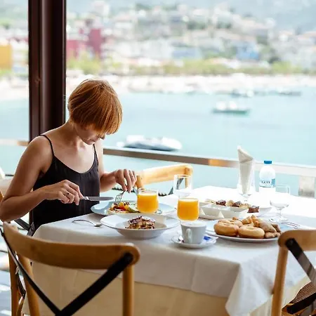 Artis Blue Relax Szálloda Himara